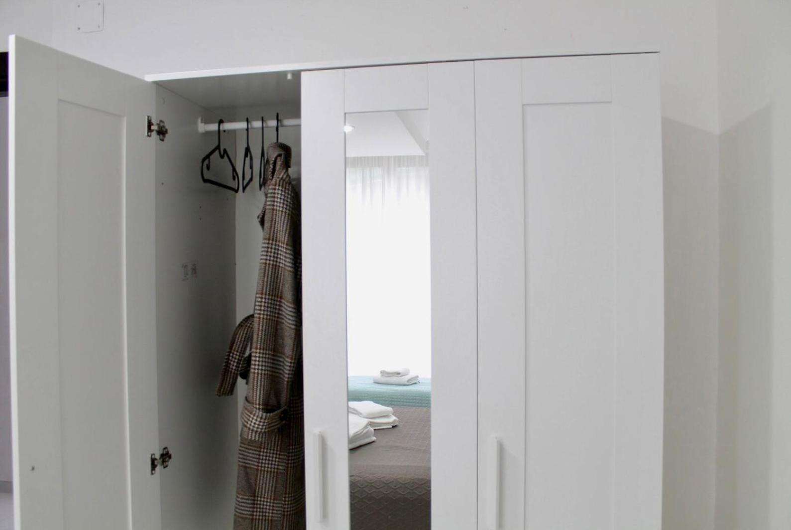 B&B Central Rooms 137 Napoli Eksteriør billede